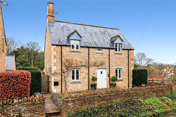 3 Bedroom Detached House For Sale In Broadwell, Moreton-In-Marsh, Gloucestershire, GL56