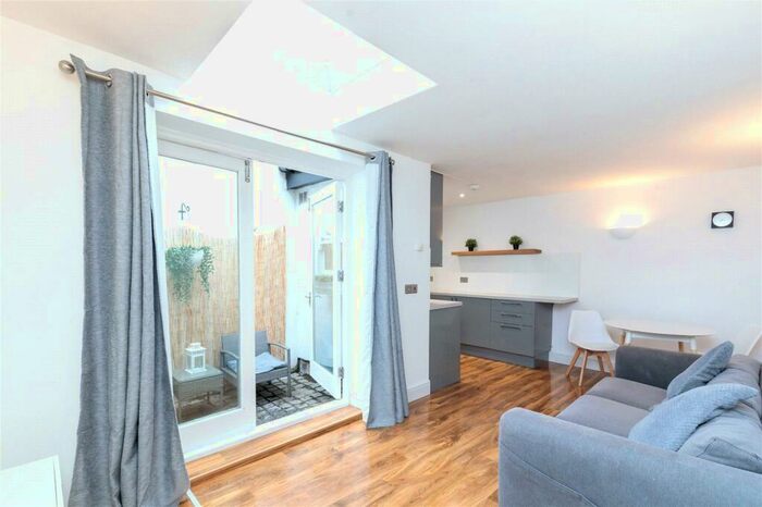 1 Bedroom Flat To Rent In Wick Road, Trowbridge Estate, E9