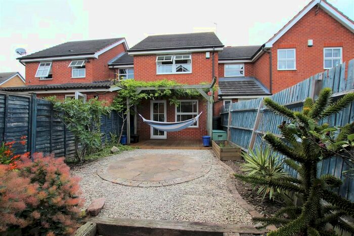 2 Bedroom Terraced House To Rent In Roseberry Grove, York YO30