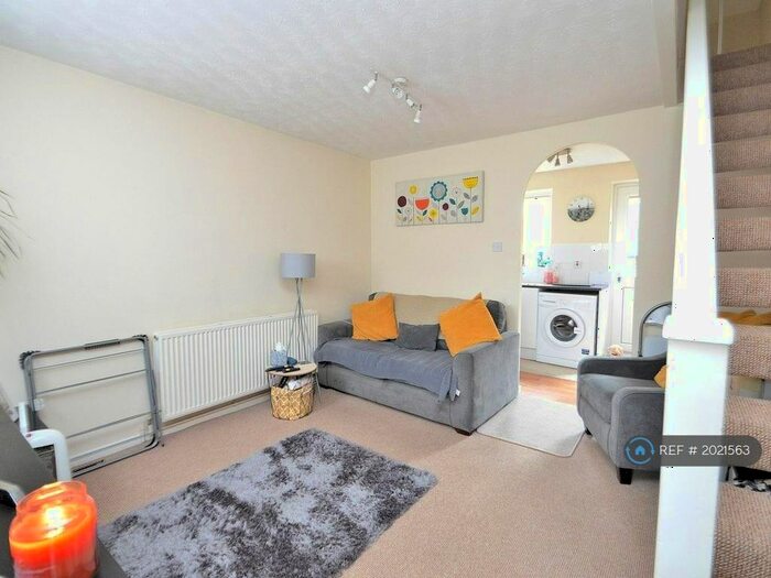 1 Bedroom Terraced House To Rent In Stafford Grove, Milton Keynes, MK5