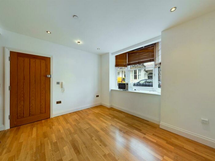 Studio To Rent In Burlington Street, Brighton, BN2