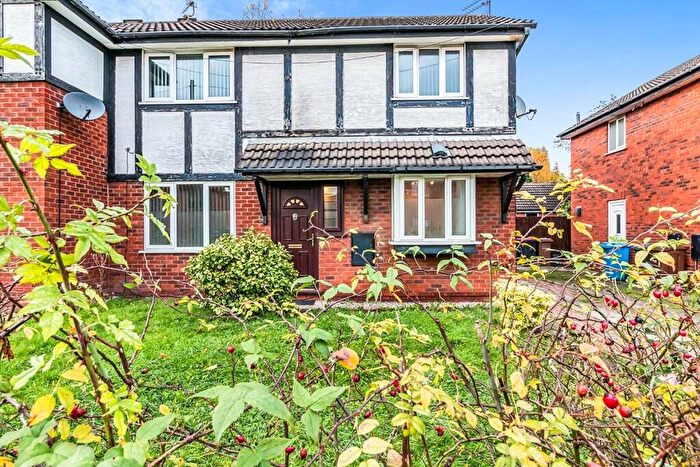 3 Bedroom Semi-Detached House To Rent In Steeple Drive, Salford, Greater Manchester, M5