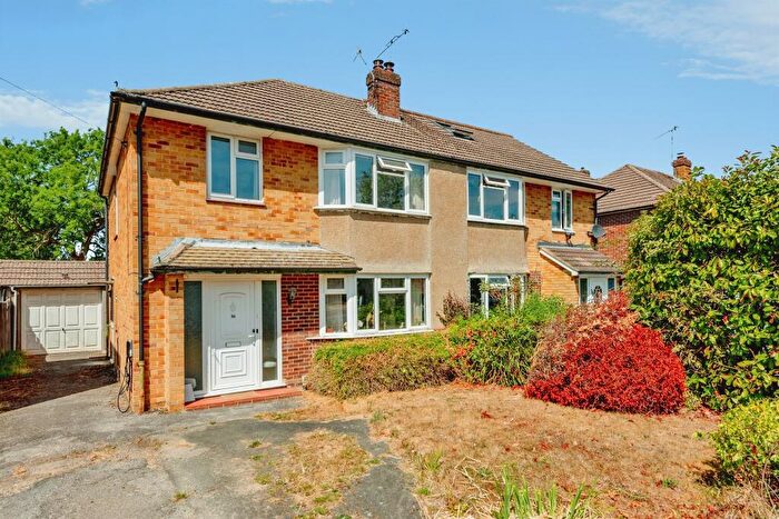 3 Bedroom Semi-Detached House For Sale In Park Avenue, Redhill, RH1