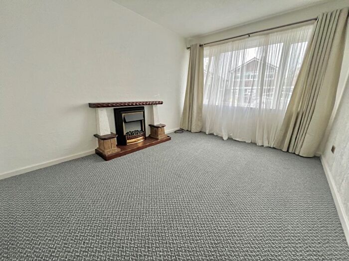 3 Bedroom Detached House To Rent In Bodmin Rise, Walsall, WS5