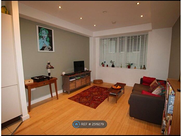 2 Bedroom Flat To Rent In Joiner Street, Manchester, M4