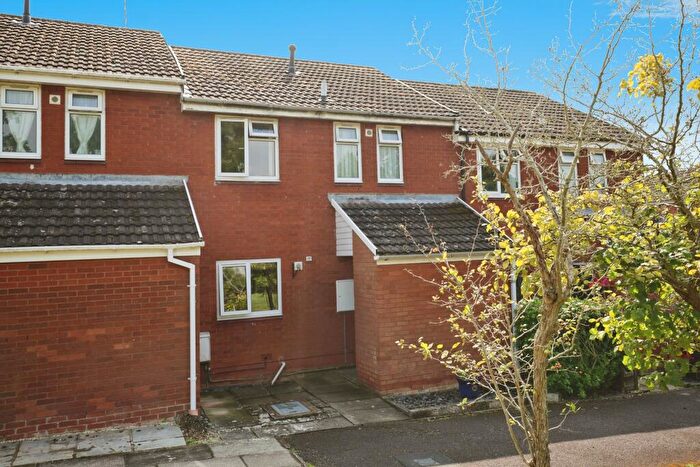 3 Bedroom Terraced House For Sale In Willow Walk, Coventry, West Midlands, CV7
