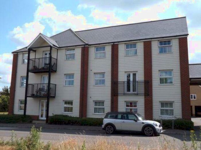 2 Bedroom Flat To Rent In Witham, Essex, CM8