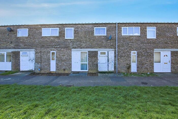 3 Bedroom Terraced House For Sale In Willonholt, Peterborough, Cambridgeshire, PE3