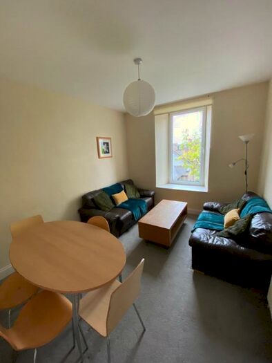 5 Bedroom Flat To Rent In Clerk Street, Newington, Edinburgh, EH8