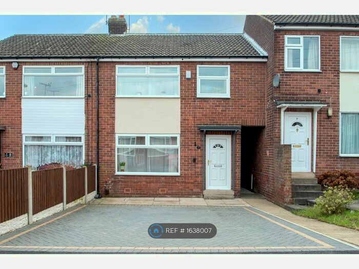 3 Bedroom Terraced House To Rent In Margaret Close, Leeds, LS27