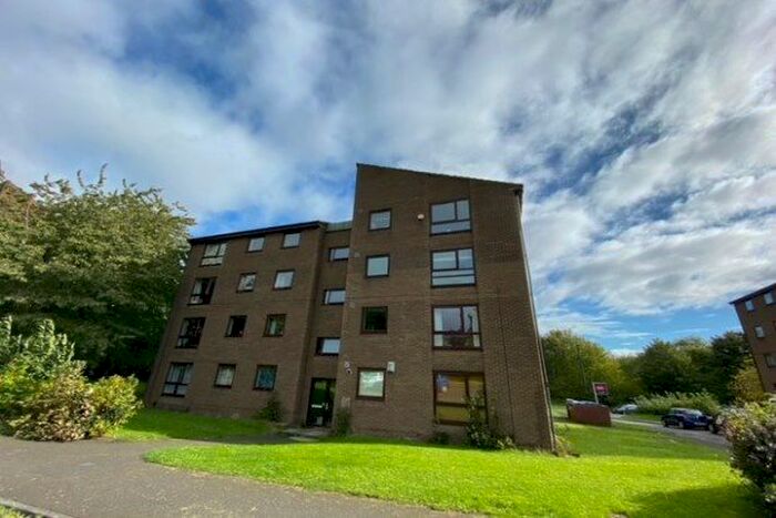 2 Bedroom Flat To Rent In Mountwood, Newcastle Upon Tyne, NE2