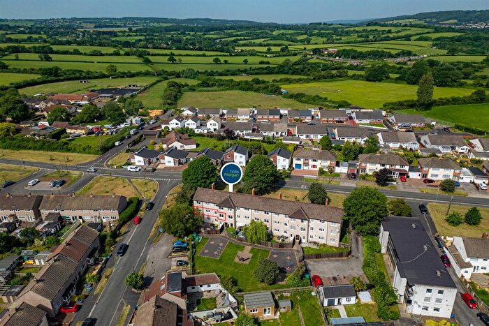 2 Bedroom Flat For Sale In Highridge Green, Bishopsworth, Bristol, BS13