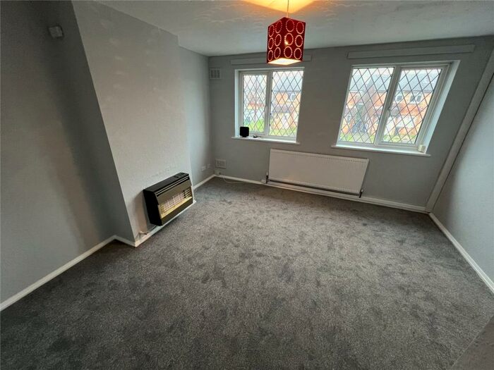 2 Bedroom Apartment To Rent In Peel Way, Tividale, Oldbury, West Midlands, B69