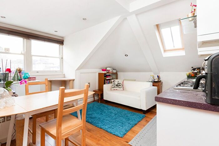 1 Bedroom Flat To Rent In Loampit Hill, Lewisham, London, SE13