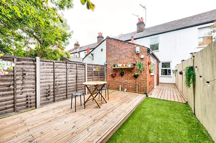 2 Bedroom Terraced House To Rent In Fawcett Road, Croydon, CR0