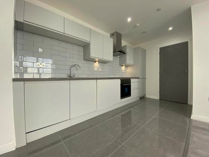 2 Bedroom Flat To Rent In Knights House, Parade, Sutton Coldfield, B72