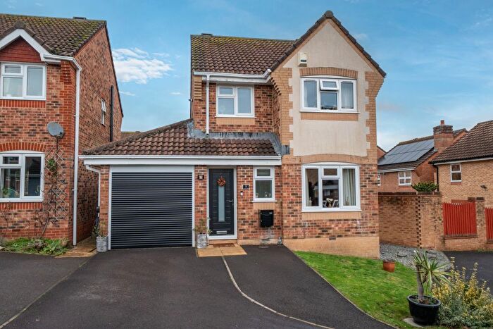 3 Bedroom Detached House For Sale In Burnhams Close, Andover, SP10