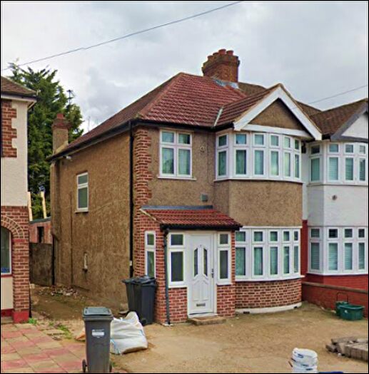 4 Bedroom Semi-Detached House To Rent In Willow Gardens, Hounslow, TW3