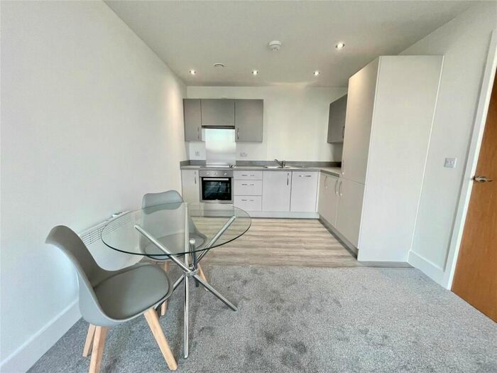 1 Bedroom Flat To Rent In Canning Road, Addiscombe, Croydon, CR0