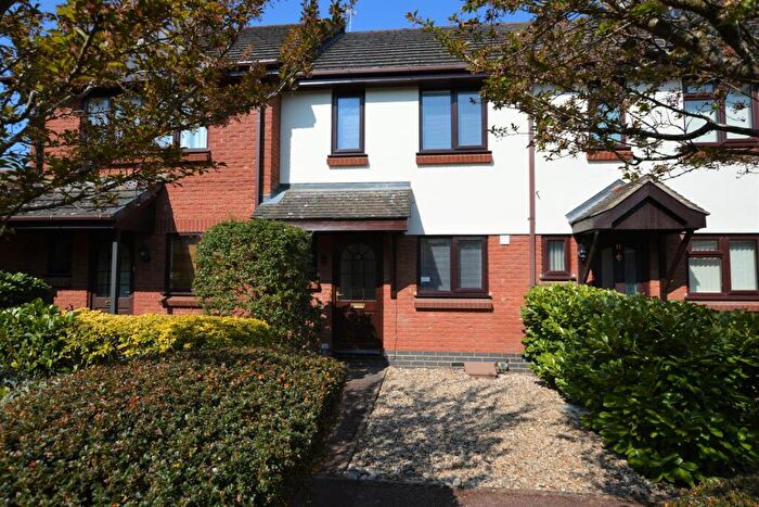 2 Bedroom House To Rent In Bramley, RG26