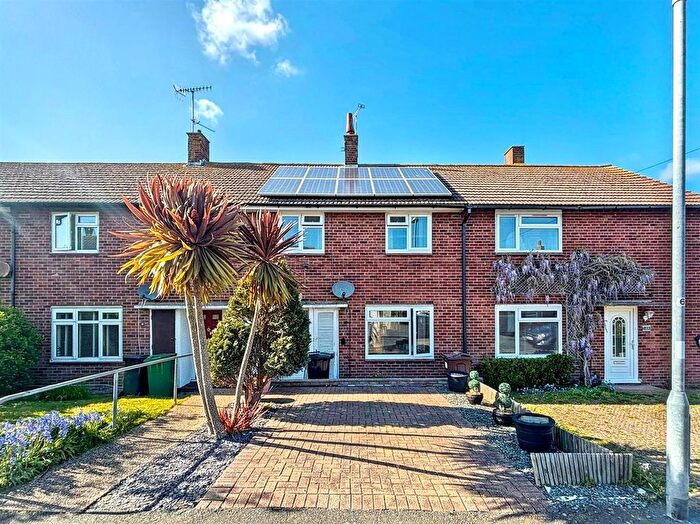 2 Bedroom Terraced House For Sale In Great Cliffe Road, Eastbourne, BN23