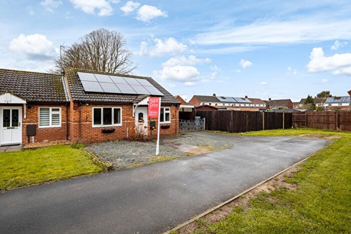 2 Bedroom Semi-Detached Bungalow For Sale In Kitwood Close, PE21