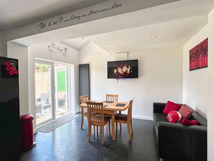 5 Bedroom Detached House For Sale In Beechwood Grove, Pencoed, Bridgend, CF35