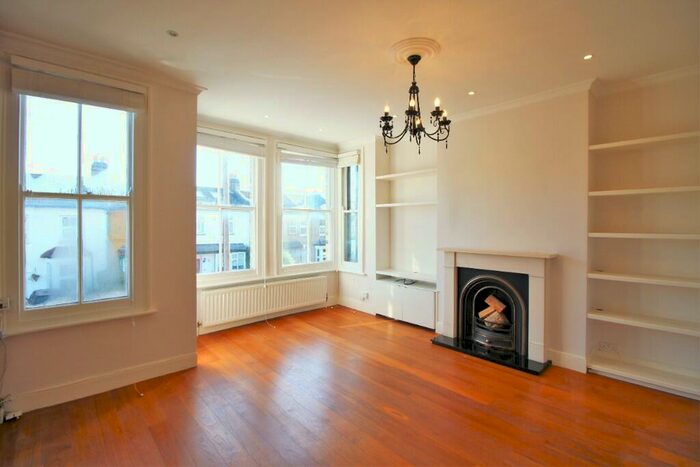 2 Bedroom Flat To Rent In Carnarvon Road, London, E18