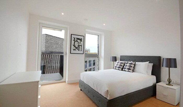 1 Bedroom Flat To Rent In Blackfriars Road, Southwark, London, SE1