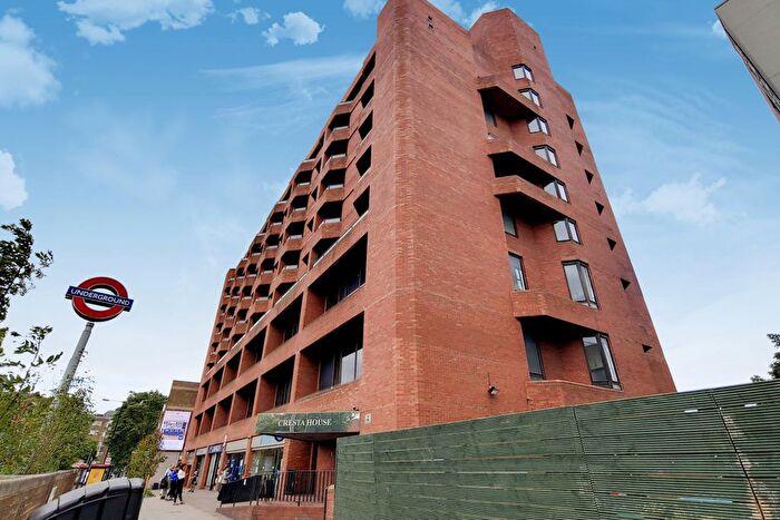 2 Bedroom Flat To Rent In Cresta House, Finchley Road, London, NW3