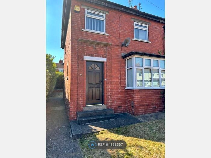 2 Bedroom Semi-Detached House To Rent In Dixon Crescent, Doncaster, DN4