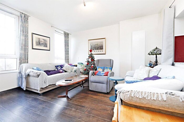 2 Bedroom Flat For Sale In Winchelsea House, London, Swan Road, SE16