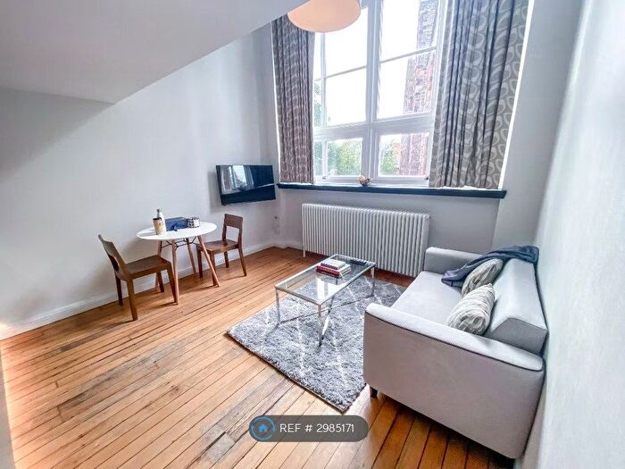 1 Bedroom Flat To Rent In Mcdonald Road, Edinburgh, EH7