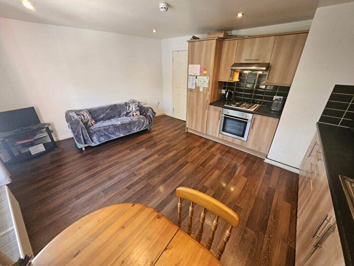 1 Bedroom Apartment To Rent In Flat, St Michaels Road, Headingley, Leeds, LS6