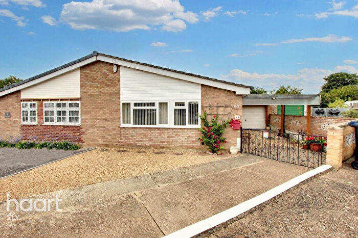 2 Bedroom Semi-Detached Bungalow For Sale In Glebe Way, Haddenham, CB6