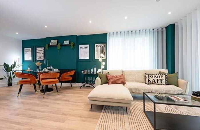 1 Bedroom Flat For Sale In The Verdean, Acton, W3