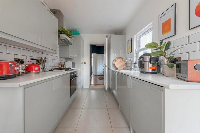 4 Bedroom Terraced House To Rent In Shernhall Street, London, E17