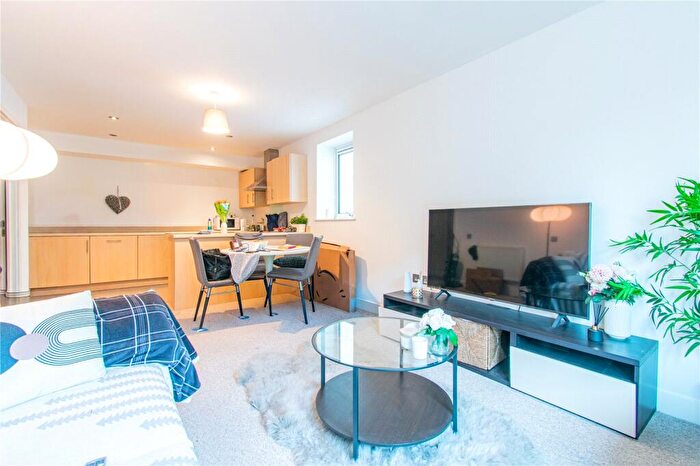 1 Bedroom Apartment For Sale In Park Way, Newbury, RG14