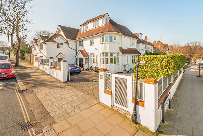 7 Bedroom Semi Detached House For Sale In Woodside Avenue, Highgate, N6