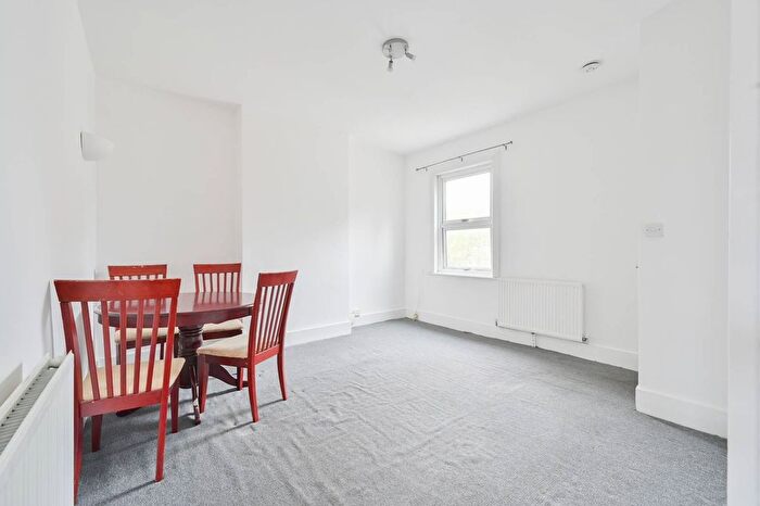 1 Bedroom Flat To Rent In Stanley Road, Harrow, HA2