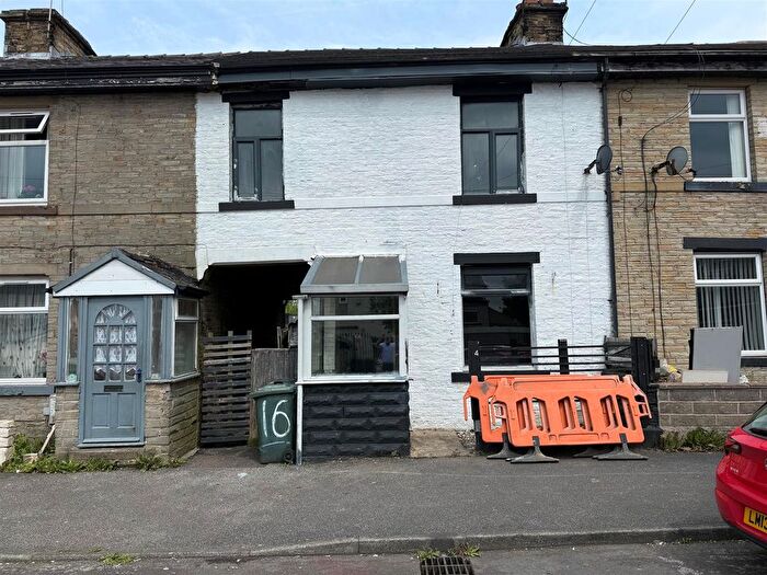 3 Bedroom Terraced House For Sale In Vernon Place, Undercliffe, Bradford, BD2