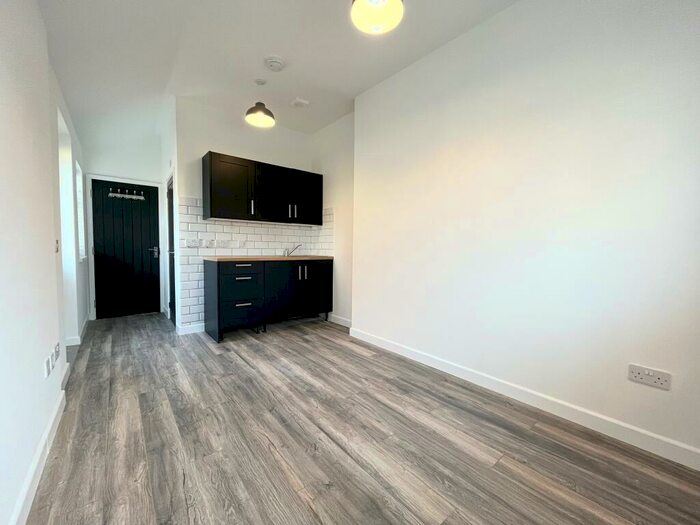 Studio To Rent In Dogsthorpe Road, Studio, Peterborough, PE1