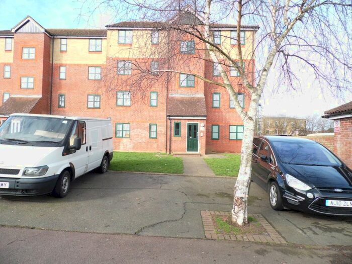 1 Bedroom Flat To Rent In Lewisham Court, 1 Hodson Place, London, Enfield EN3