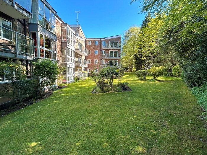 1 Bedroom Flat For Sale In Langham Court, West Didsbury, M20