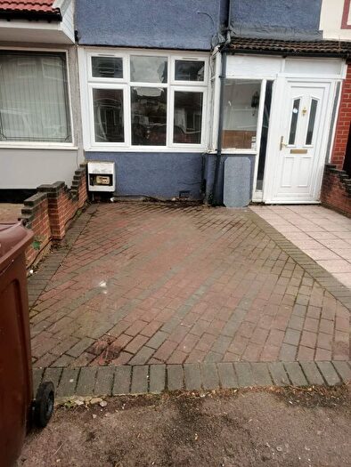 3 Bedroom Terraced House To Rent In Second Avenue, Dagenham, RM10