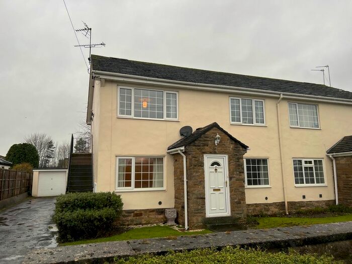 2 Bedroom Property To Rent In Micklethwaite View, Wetherby, LS22