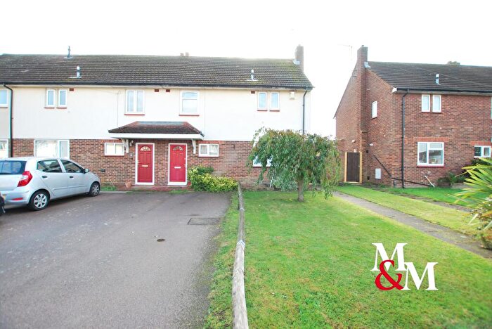 3 Bedroom Semi-Detached House To Rent In Weston Avenue, LU7