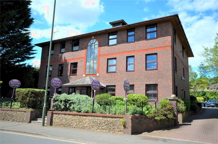 2 Bedroom Flat To Rent In Farthingfield House, East Street, Farnham, Surrey, GU9