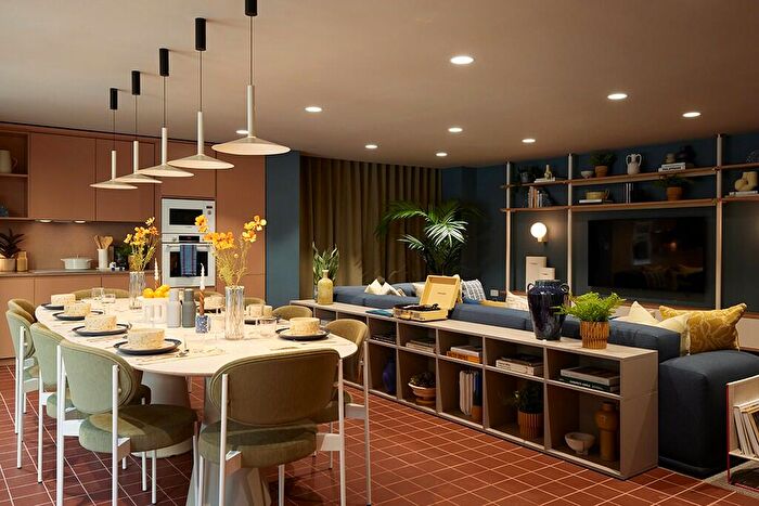 2 Bedroom Apartment To Rent In Candleriggs, Trongate, Glasgow, G1