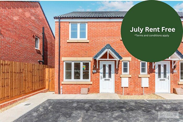 3 Bedroom House To Rent In Brotherton Close, Weldon, NN17